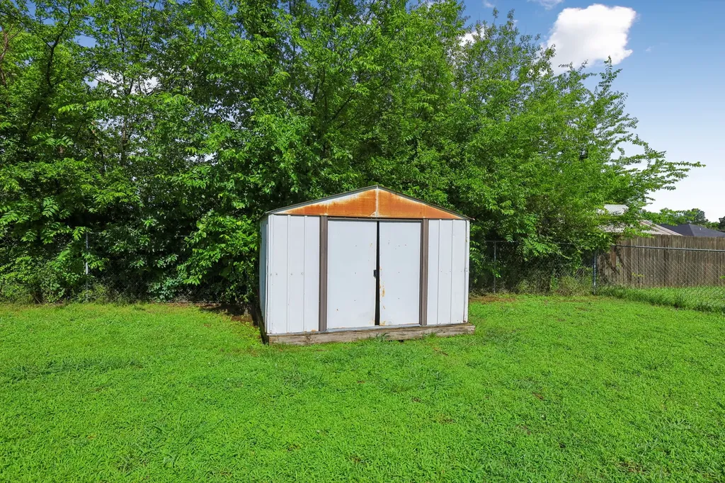 1131 Dodson Drive Lewisburg TN 37091