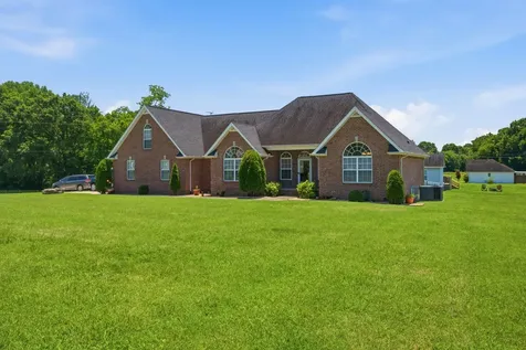 465 Old 25 Loop Road Castalian Springs TN 37031