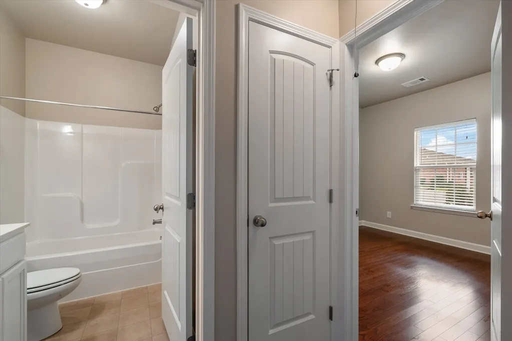 1040 Charlie Daniels Parkway Mount Juliet TN 37122