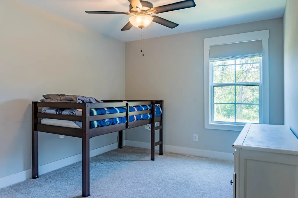 3002 Stonehorn Drive Bell Buckle TN 37020