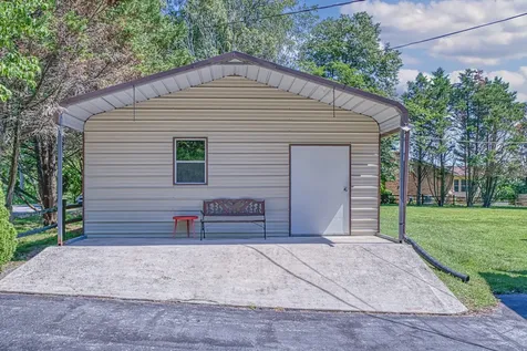 2085 Herbert Garrett Road Cookeville TN 38506