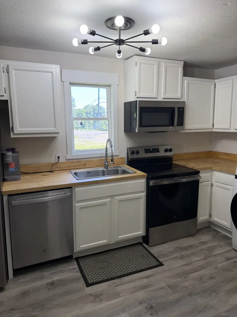 124 Edmondson Ferry Road Clarksville TN 37040