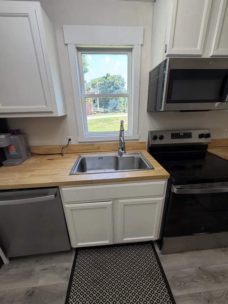 124 Edmondson Ferry Road Clarksville TN 37040