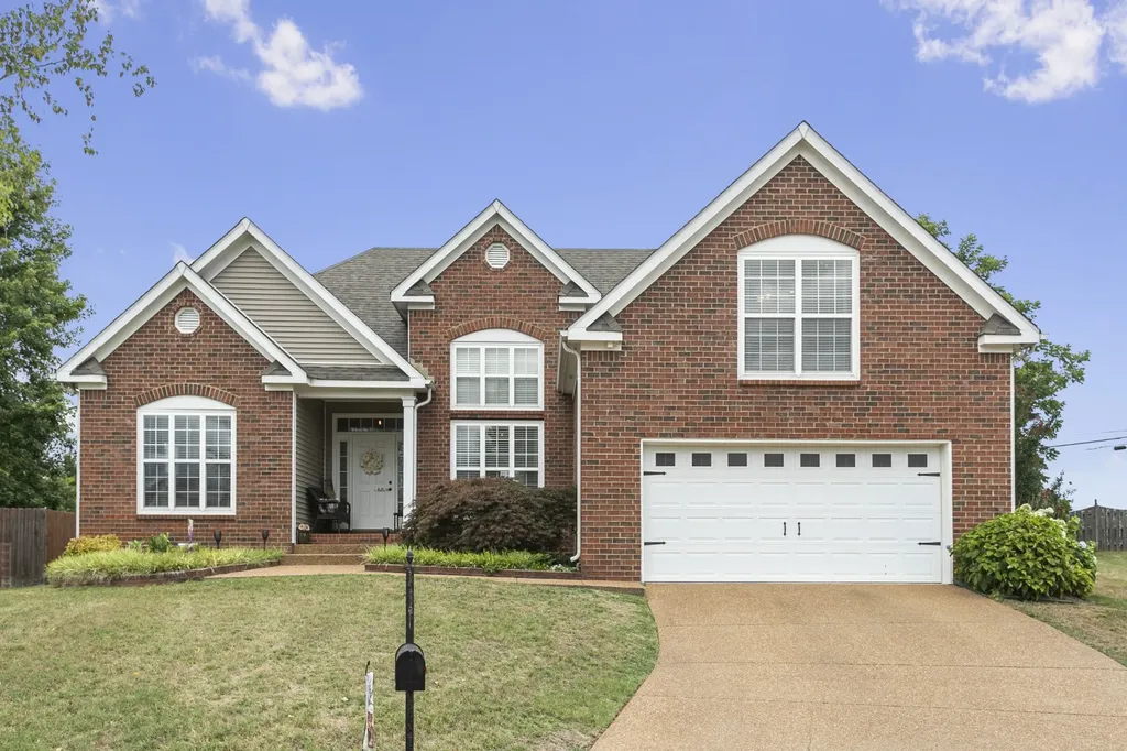 1024 Persimmon Drive Spring Hill TN 37174