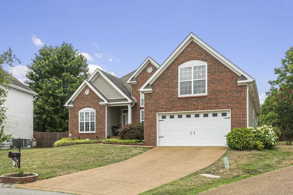 1024 Persimmon Drive Spring Hill TN 37174