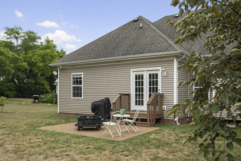 1024 Persimmon Drive Spring Hill TN 37174