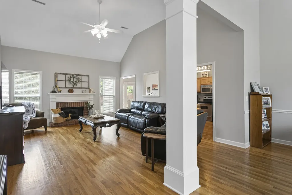 1024 Persimmon Drive Spring Hill TN 37174
