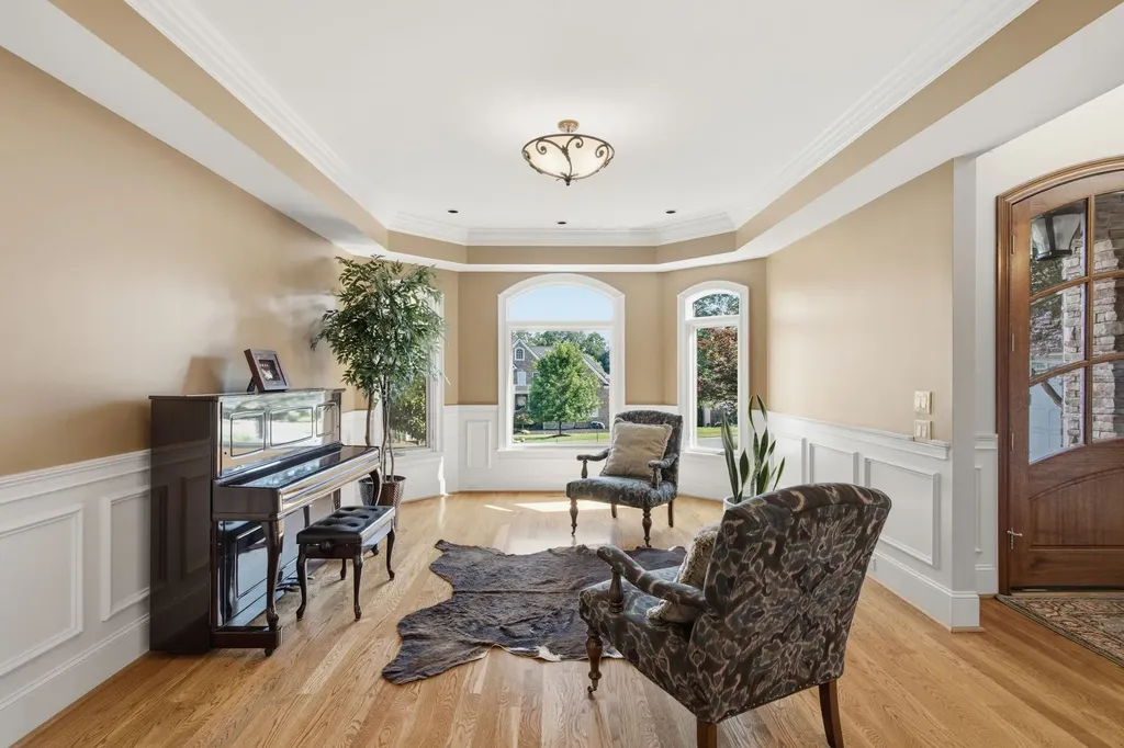 130 West 12 Stones Crossing Goodlettsville TN 37072