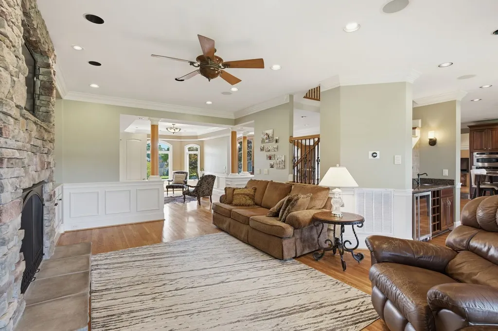 130 West 12 Stones Crossing Goodlettsville TN 37072