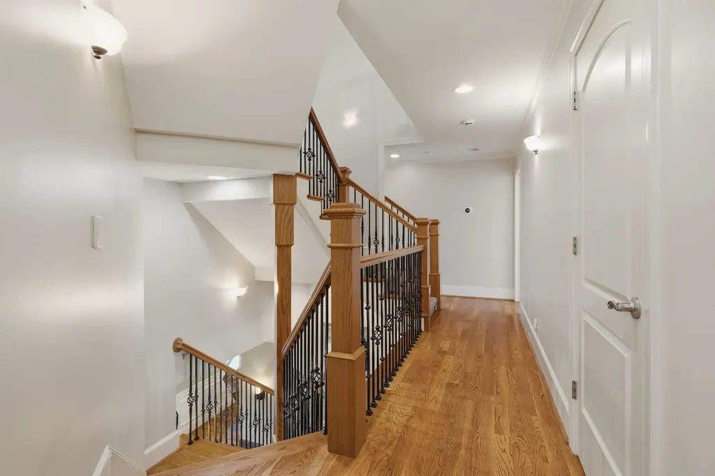 130 West 12 Stones Crossing Goodlettsville TN 37072