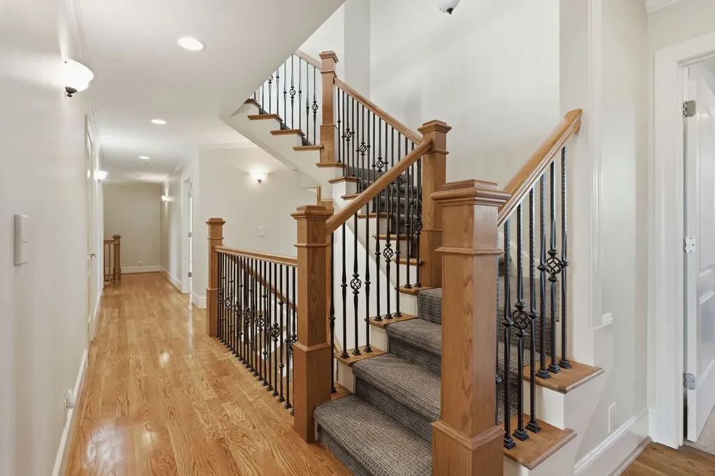 130 West 12 Stones Crossing Goodlettsville TN 37072