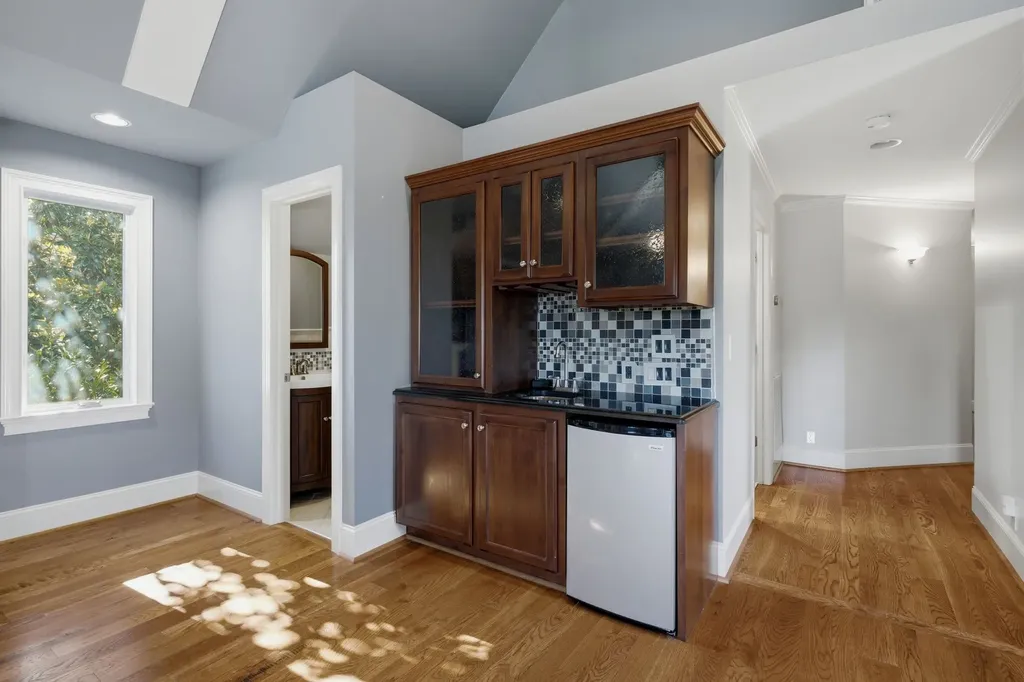 130 West 12 Stones Crossing Goodlettsville TN 37072