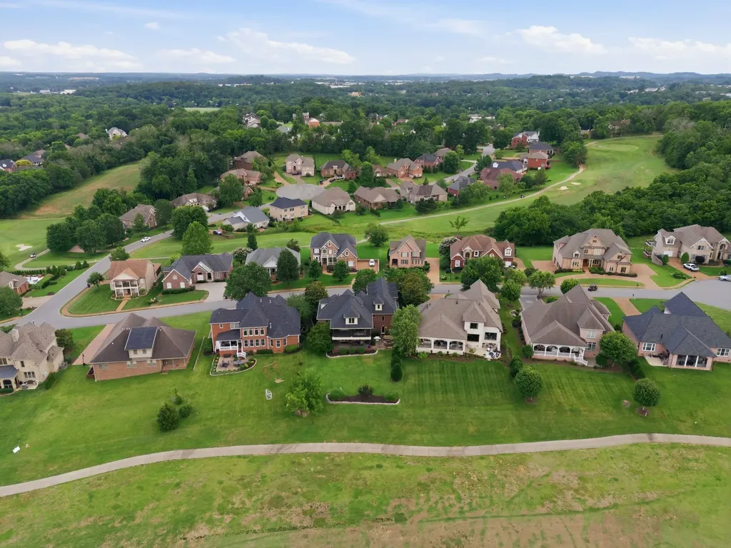 130 West 12 Stones Crossing Goodlettsville TN 37072