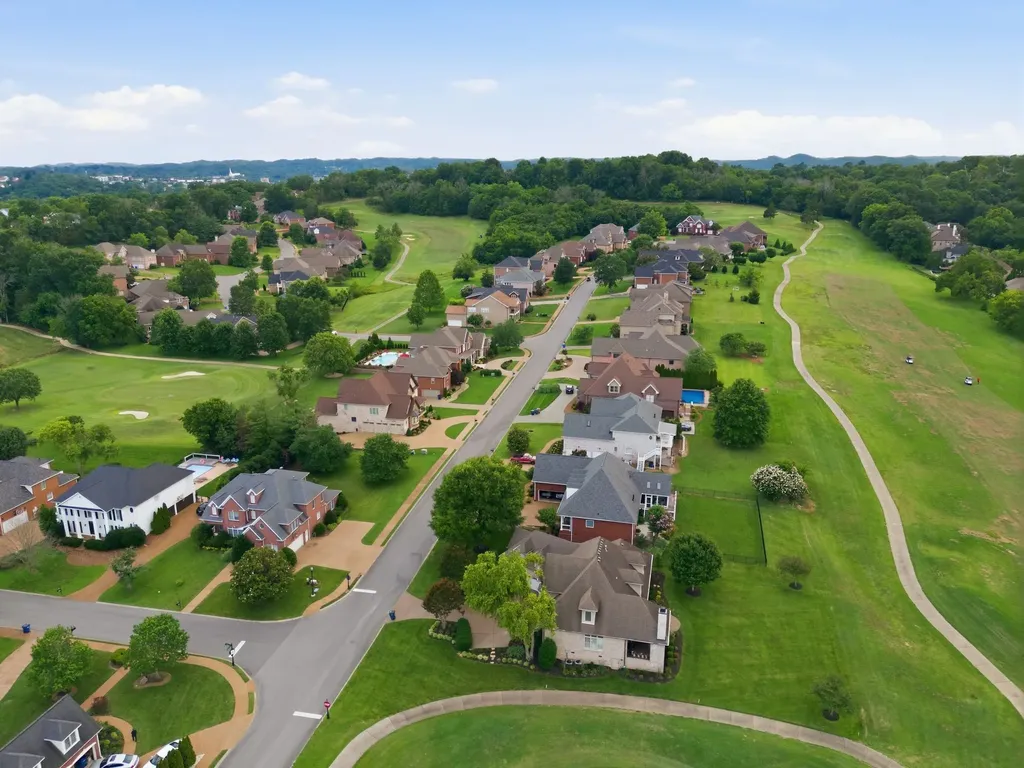 130 West 12 Stones Crossing Goodlettsville TN 37072