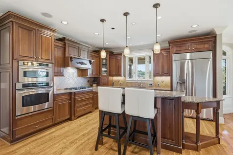 130 West 12 Stones Crossing Goodlettsville TN 37072