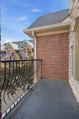 130 West 12 Stones Crossing Goodlettsville TN 37072