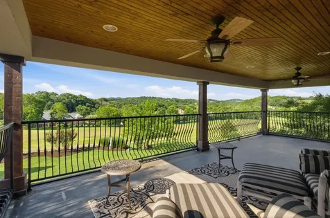 130 West 12 Stones Crossing Goodlettsville TN 37072