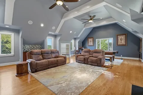 130 West 12 Stones Crossing Goodlettsville TN 37072