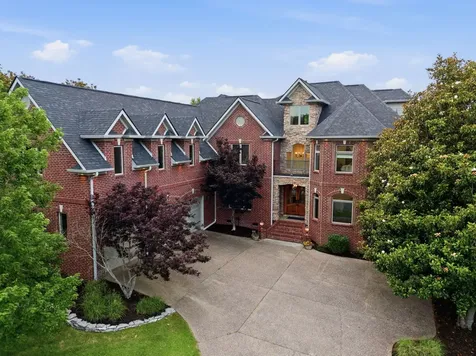 130 West 12 Stones Crossing Goodlettsville TN 37072