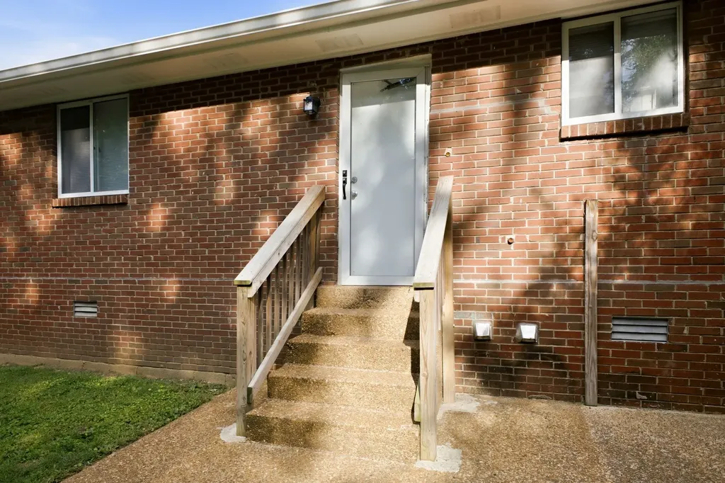 425 Ezell Pike Nashville TN 37217