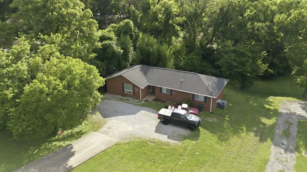 425 Ezell Pike Nashville TN 37217