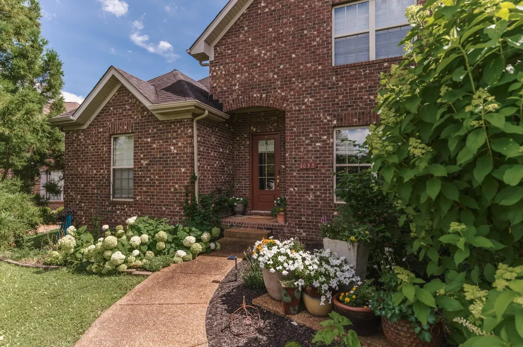 1055 Sierra Gorda Drive Gallatin TN 37066