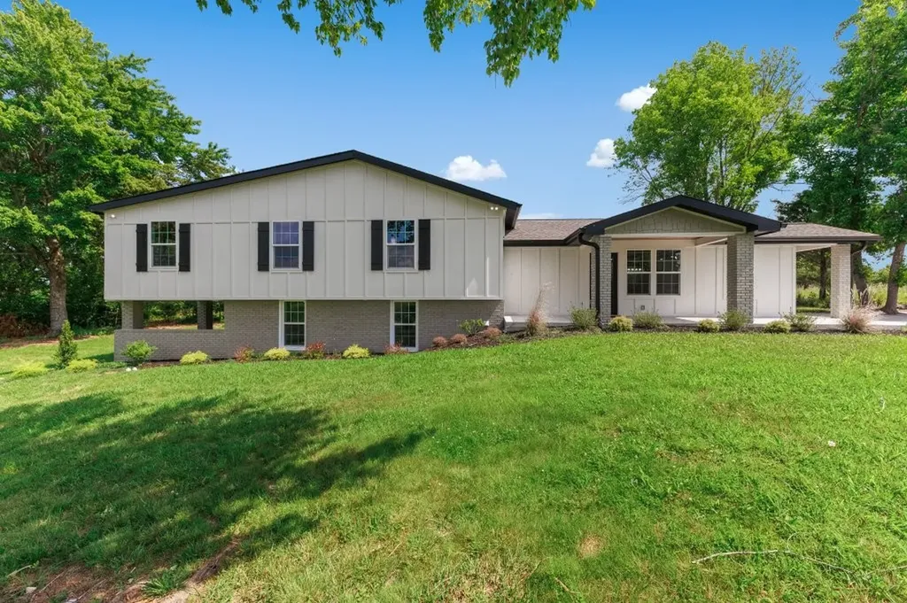 1877 Airport Lake Road Mcminnville TN 37110