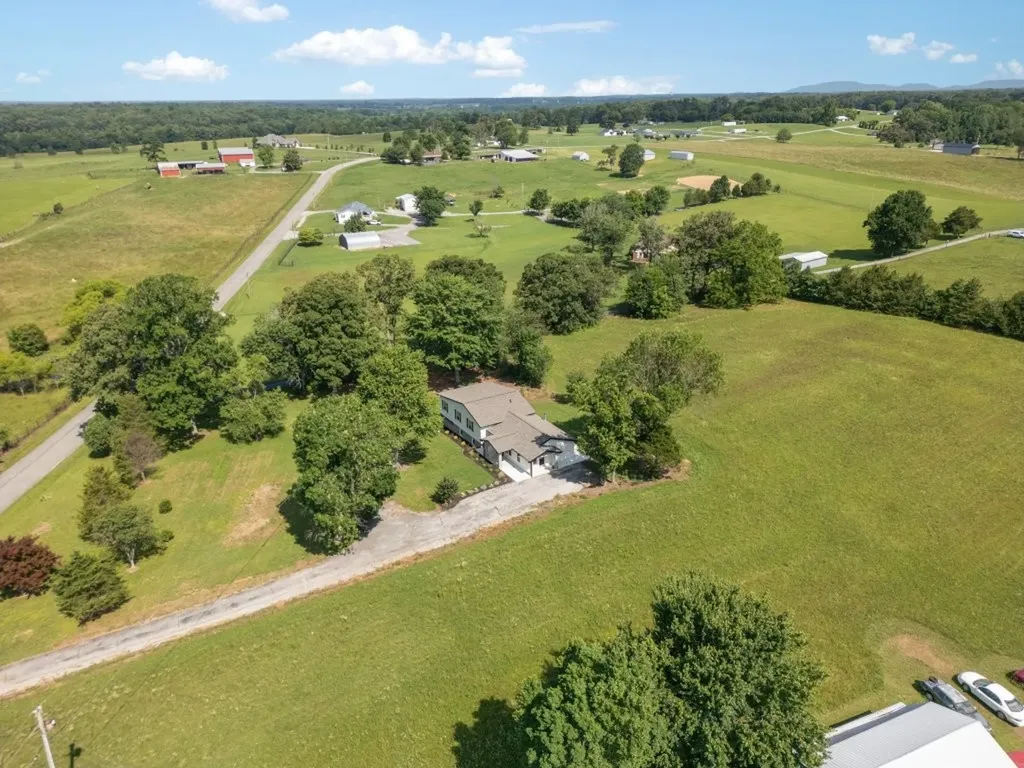 1877 Airport Lake Road Mcminnville TN 37110