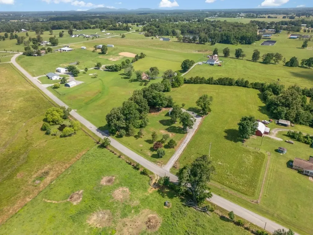 1877 Airport Lake Road Mcminnville TN 37110