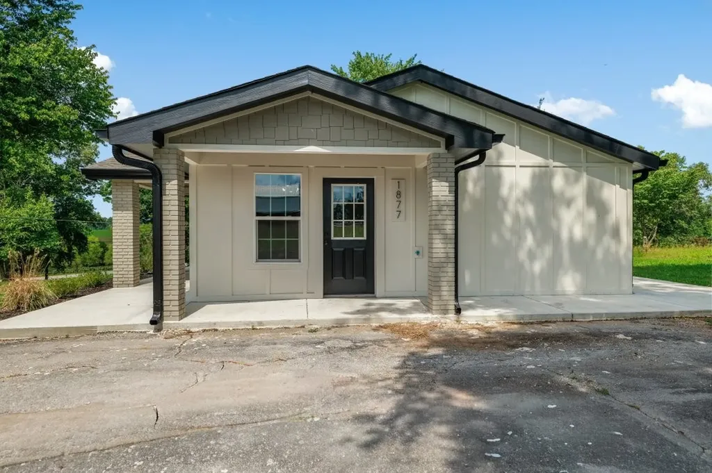1877 Airport Lake Road Mcminnville TN 37110