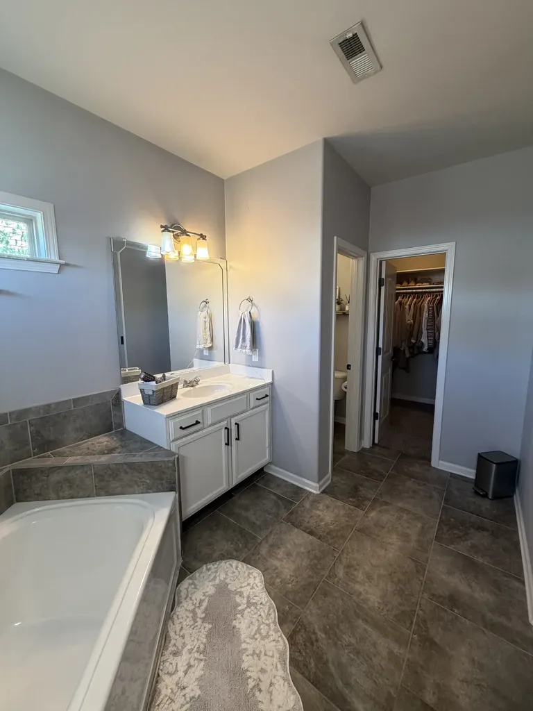 685 Fox Hound Drive Clarksville TN 37040