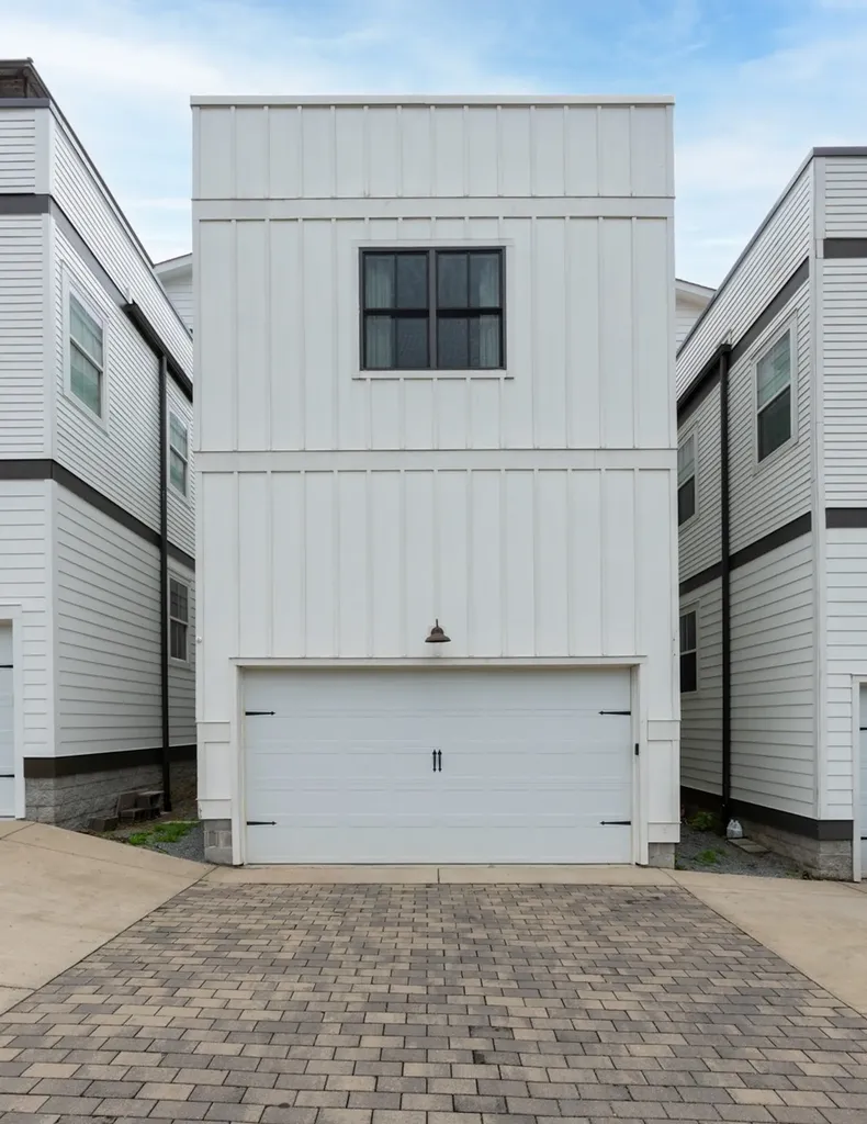 809 45th Avenue Nashville TN 37209