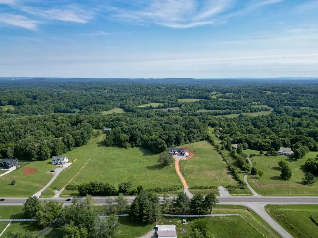 1929 New Lewisburg Highway Columbia TN 38401