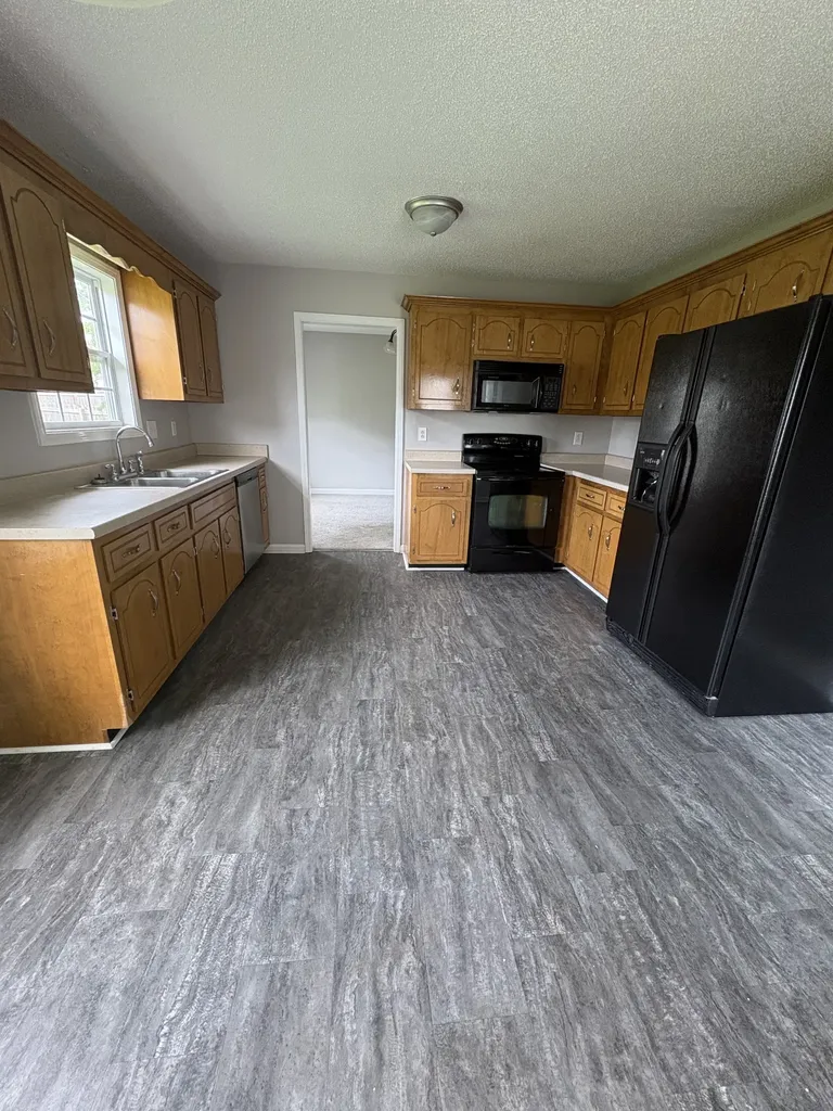 1943 Whirlaway Circle Clarksville TN 37042