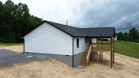 7208 Carthage Road Pleasant Shade TN 37145