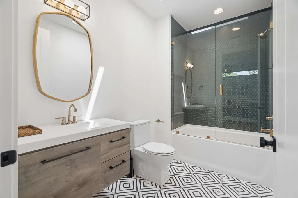 1807 Castleman Drive Nashville TN 37215