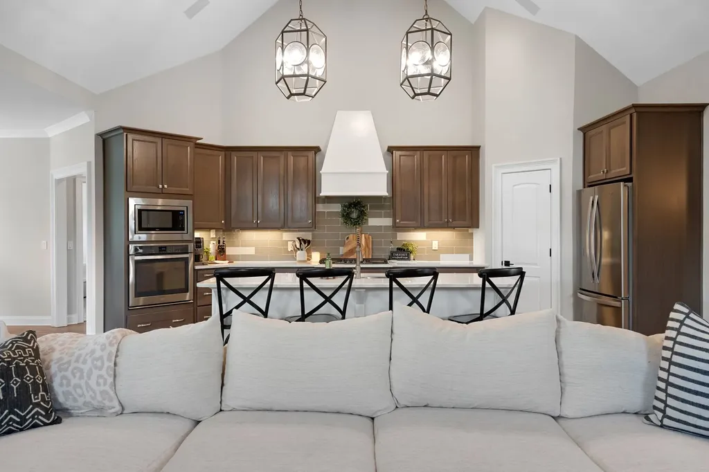 1022 Julian Way Murfreesboro TN 37128