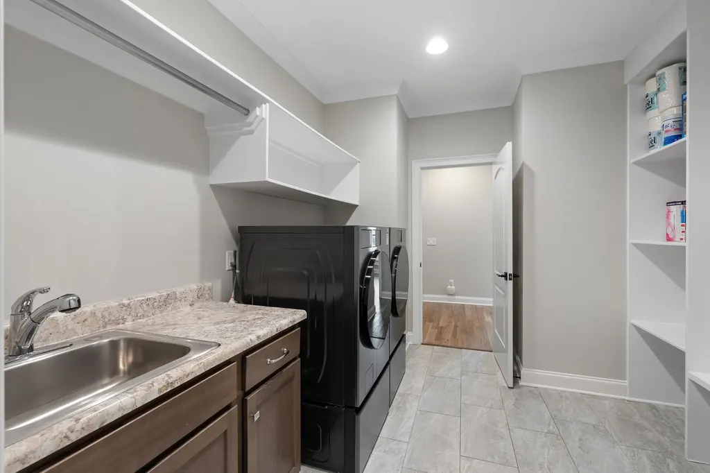 1022 Julian Way Murfreesboro TN 37128