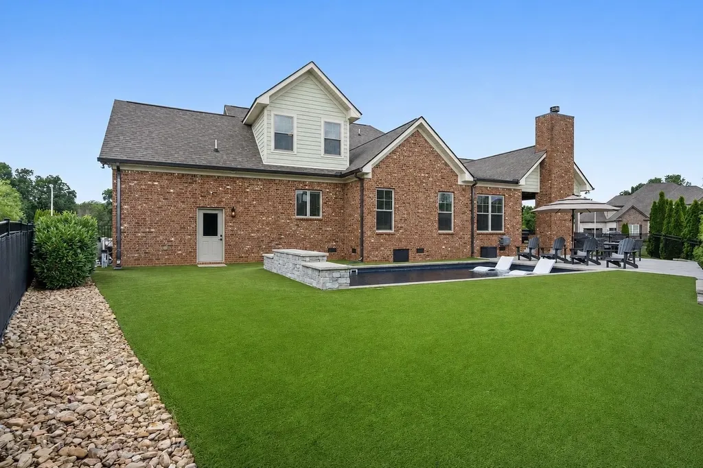 1022 Julian Way Murfreesboro TN 37128
