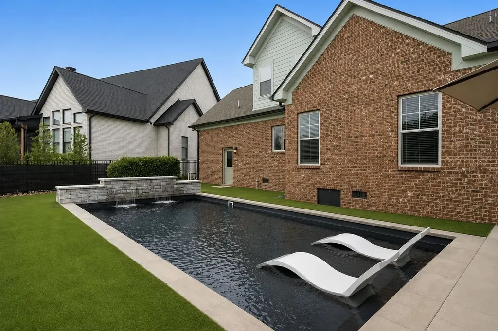 1022 Julian Way Murfreesboro TN 37128