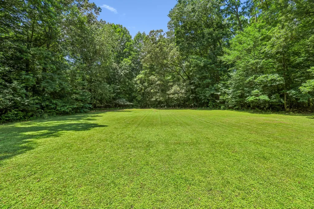 512 New Rock Creek Road Tullahoma TN 37388
