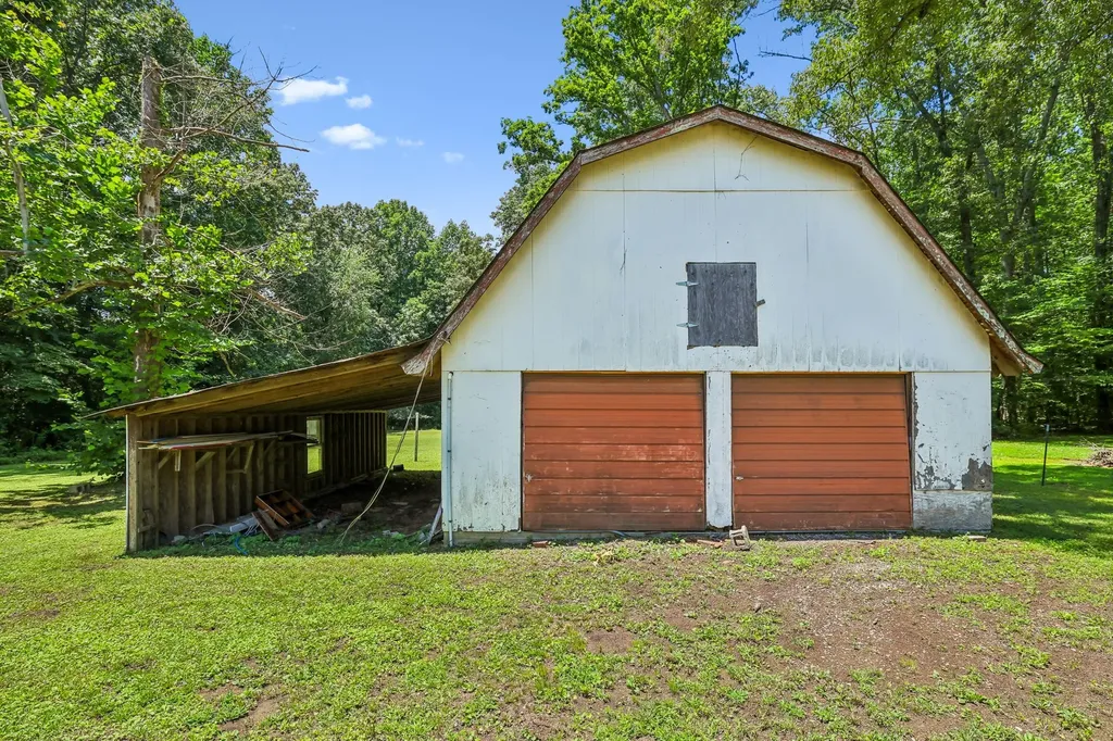 512 New Rock Creek Road Tullahoma TN 37388