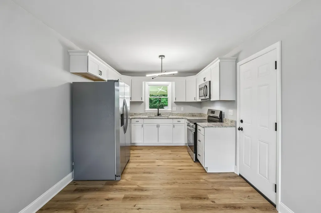 512 New Rock Creek Road Tullahoma TN 37388