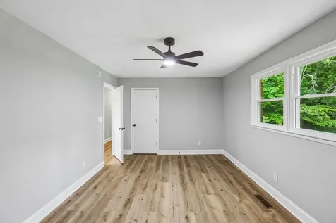 512 New Rock Creek Road Tullahoma TN 37388