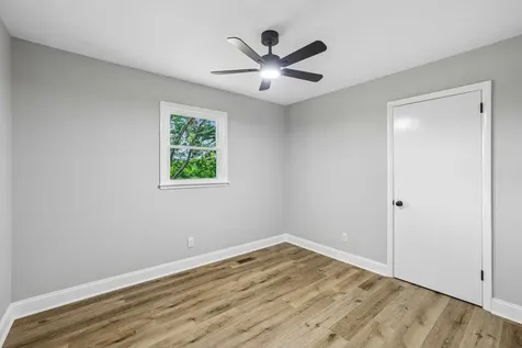 512 New Rock Creek Road Tullahoma TN 37388
