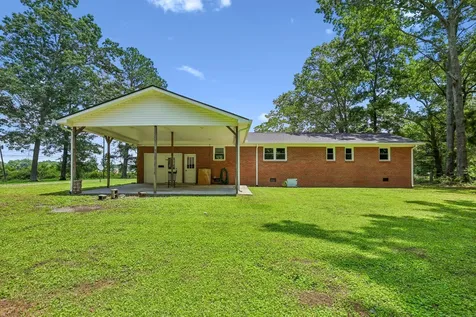 512 New Rock Creek Road Tullahoma TN 37388