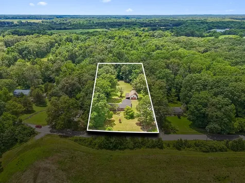 512 New Rock Creek Road Tullahoma TN 37388