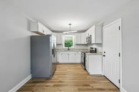512 New Rock Creek Road Tullahoma TN 37388
