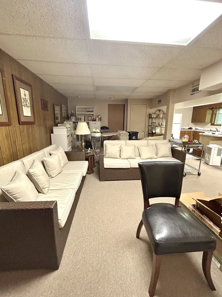 229 S Valley Road, S Hendersonville TN 37075