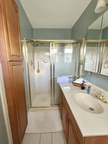 229 S Valley Road, S Hendersonville TN 37075
